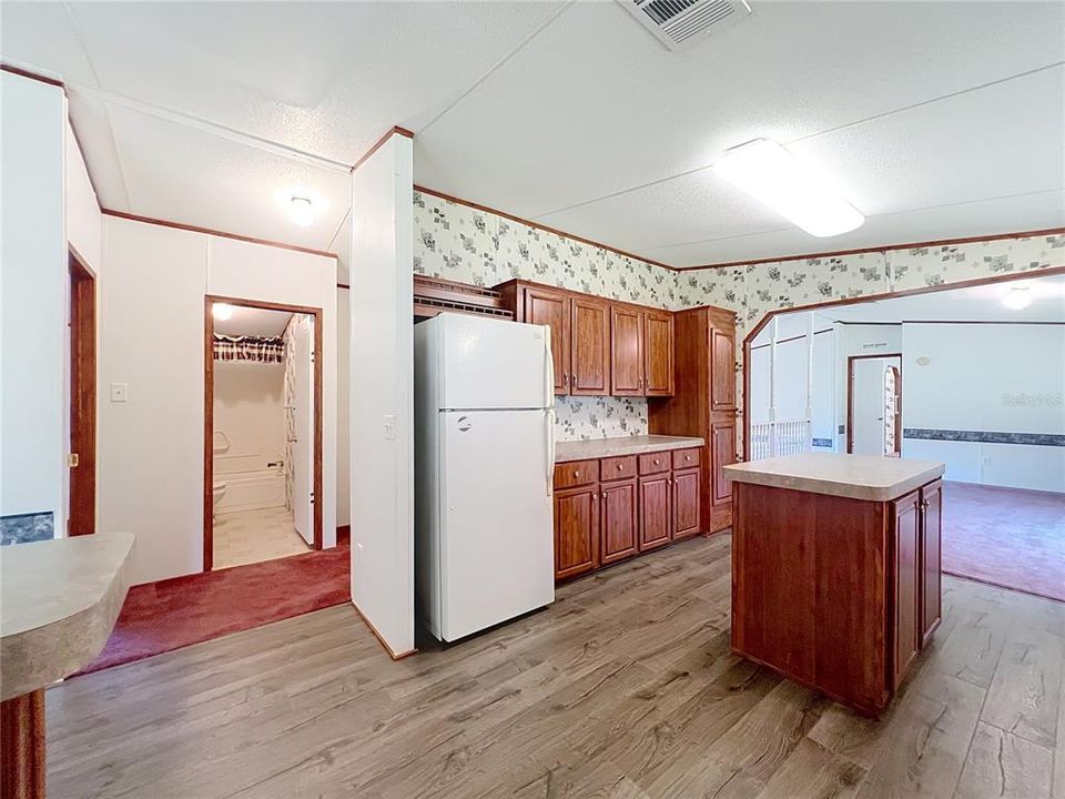 For Sale: $207,000 (3 beds, 2 baths, 1792 Square Feet)