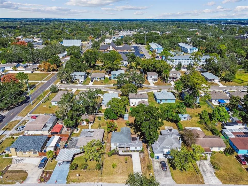 Active With Contract: $300,000 (2 beds, 1 baths, 1089 Square Feet)