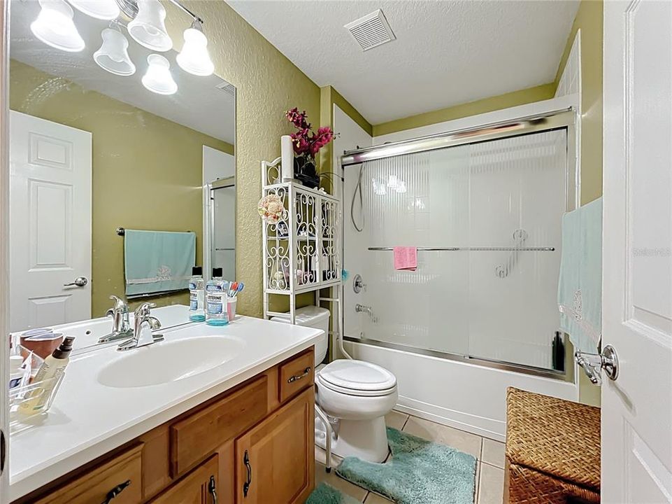 For Sale: $669,900 (5 beds, 3 baths, 2752 Square Feet)