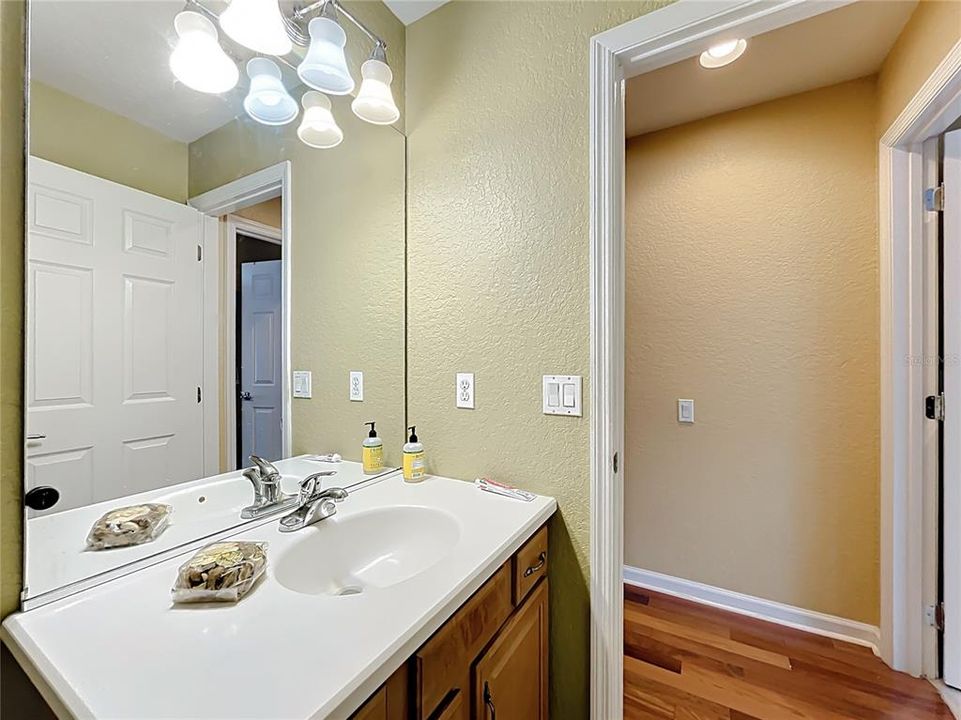 For Sale: $669,900 (5 beds, 3 baths, 2752 Square Feet)