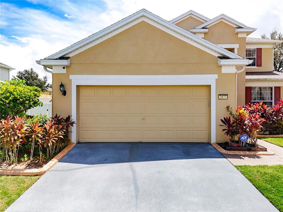 For Sale: $669,900 (5 beds, 3 baths, 2752 Square Feet)