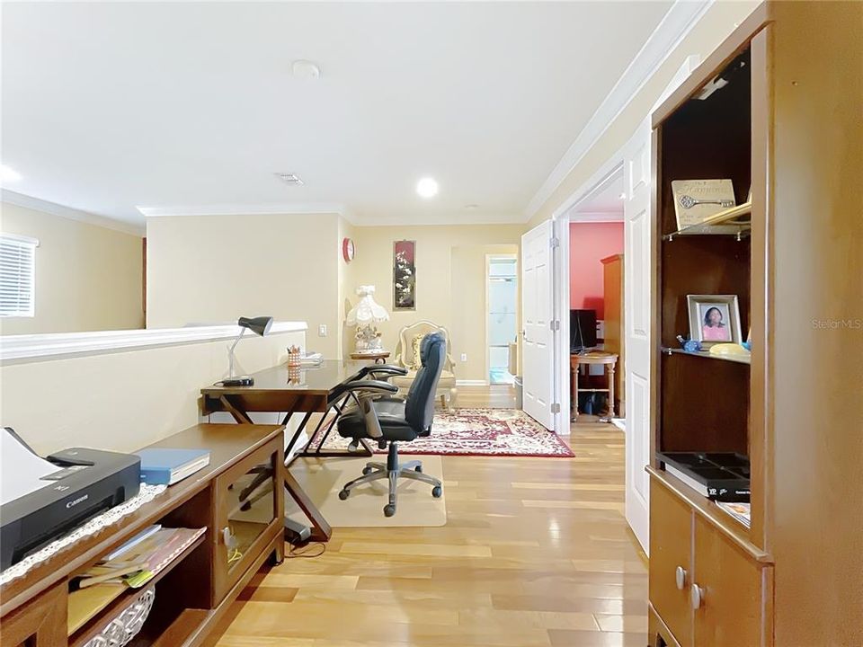 For Sale: $669,900 (5 beds, 3 baths, 2752 Square Feet)