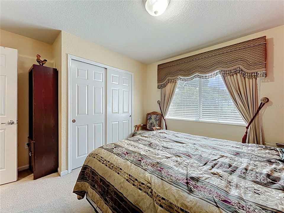 For Sale: $669,900 (5 beds, 3 baths, 2752 Square Feet)