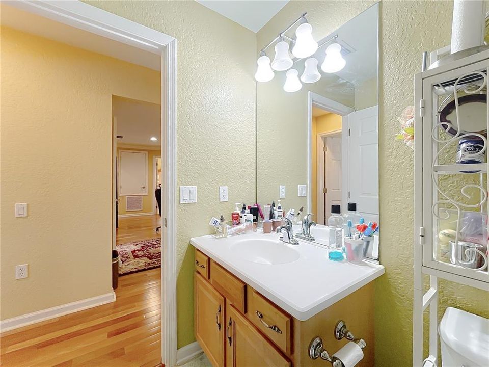 For Sale: $669,900 (5 beds, 3 baths, 2752 Square Feet)