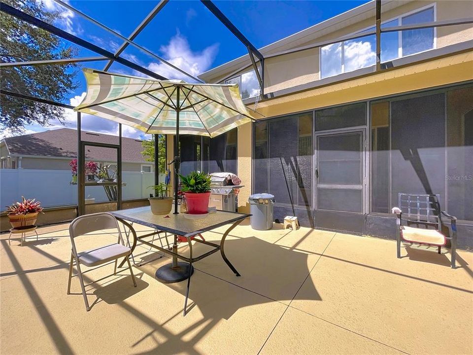 For Sale: $669,900 (5 beds, 3 baths, 2752 Square Feet)