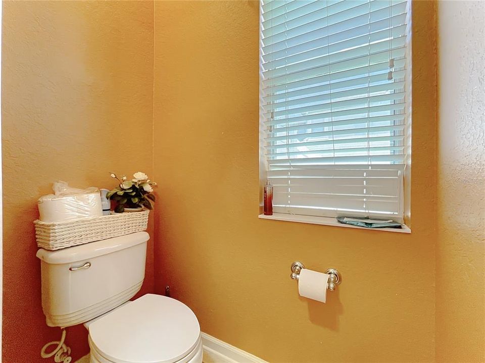 For Sale: $669,900 (5 beds, 3 baths, 2752 Square Feet)