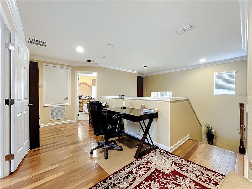 For Sale: $669,900 (5 beds, 3 baths, 2752 Square Feet)