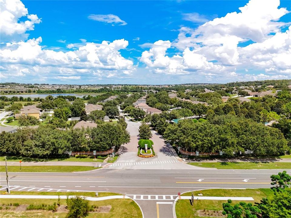 For Sale: $669,900 (5 beds, 3 baths, 2752 Square Feet)