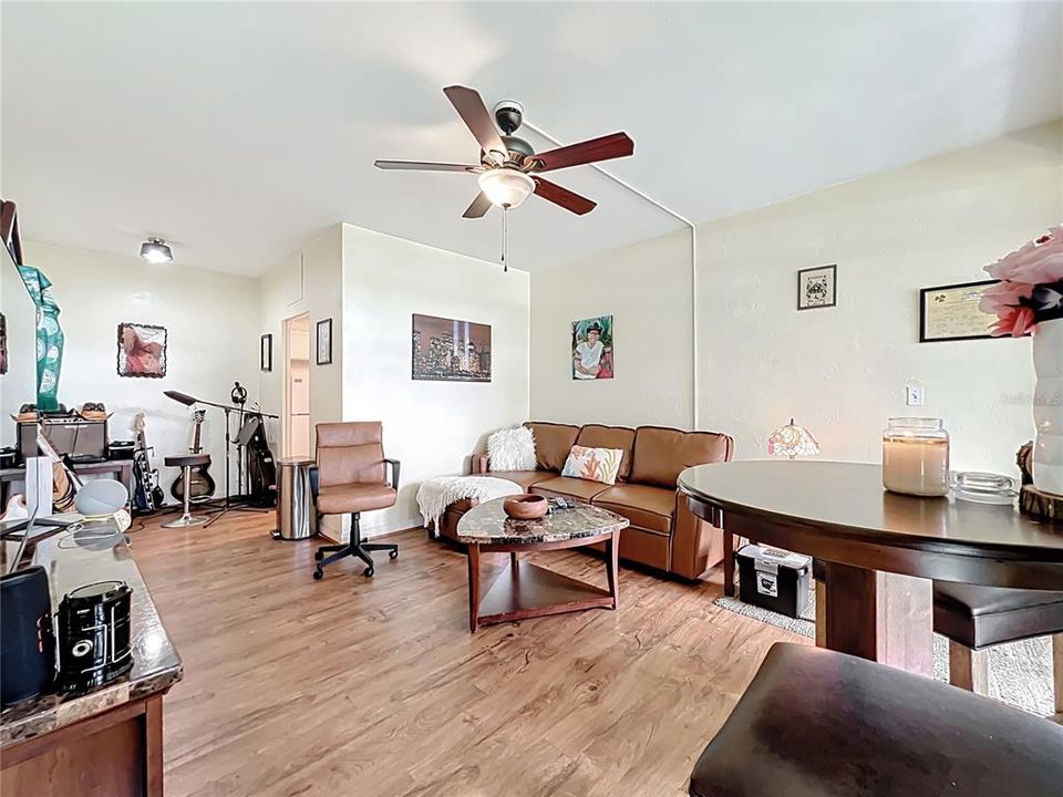 En Venta: $84,900 (1 camas, 1 baños, 562 Pies cuadrados)