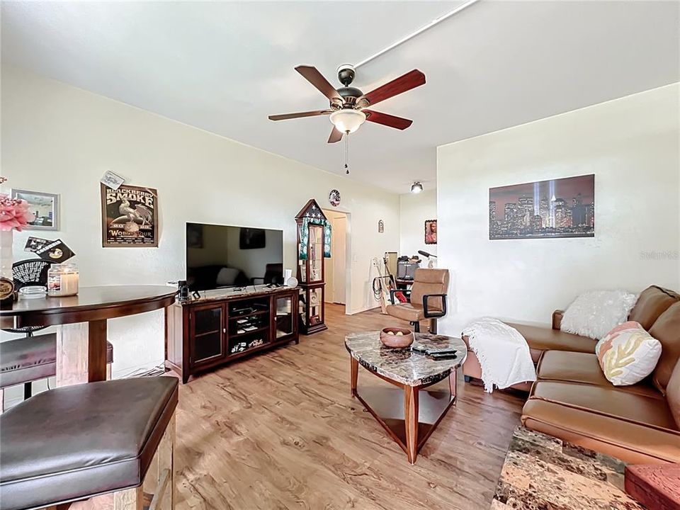 En Venta: $84,900 (1 camas, 1 baños, 562 Pies cuadrados)