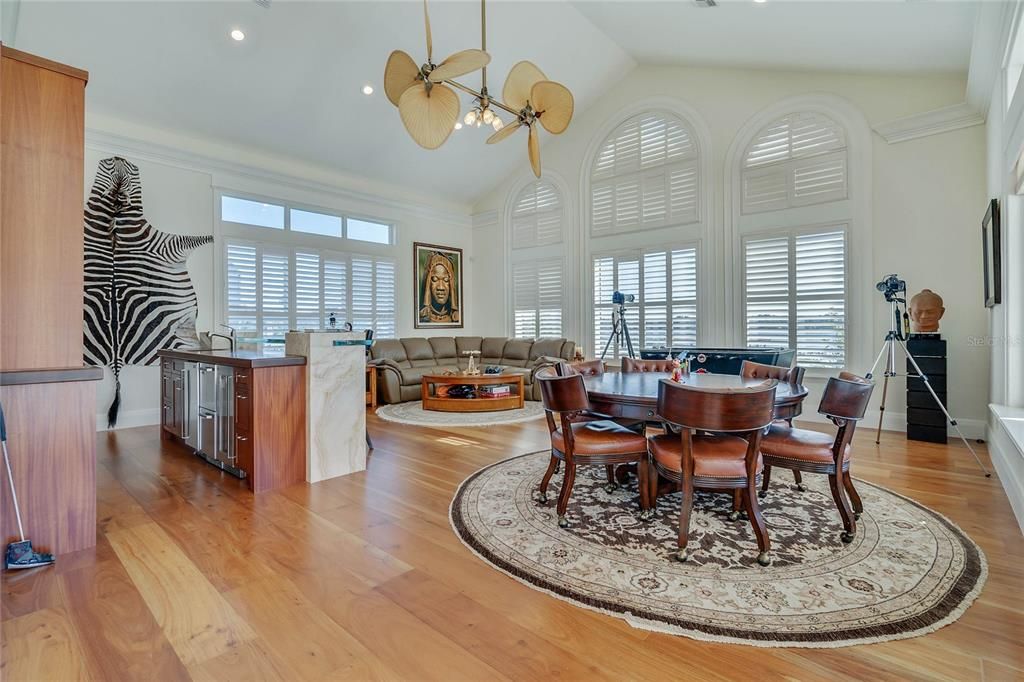 For Sale: $4,700,000 (6 beds, 6 baths, 6790 Square Feet)