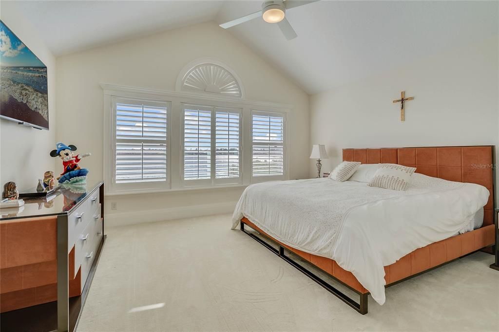 For Sale: $4,700,000 (6 beds, 6 baths, 6790 Square Feet)