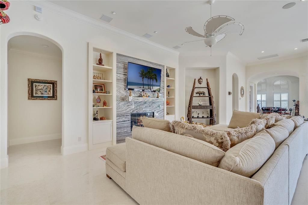 For Sale: $4,700,000 (6 beds, 6 baths, 6790 Square Feet)