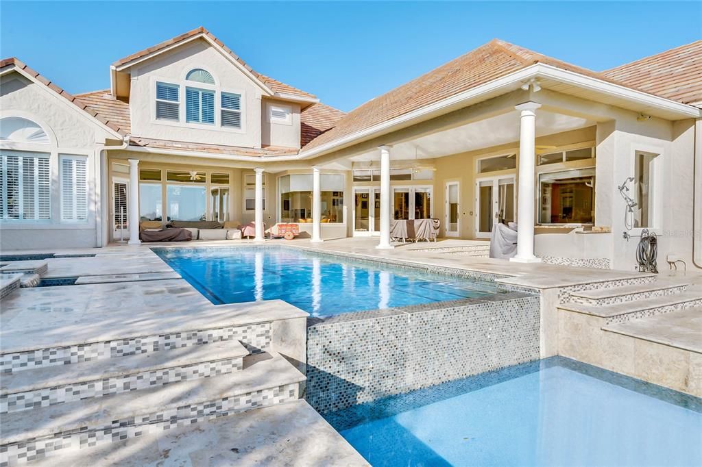 For Sale: $4,700,000 (6 beds, 6 baths, 6790 Square Feet)