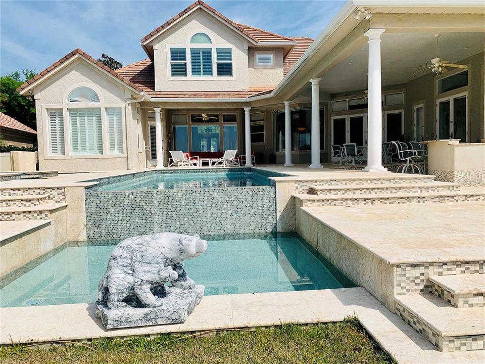 For Sale: $4,700,000 (6 beds, 6 baths, 6790 Square Feet)