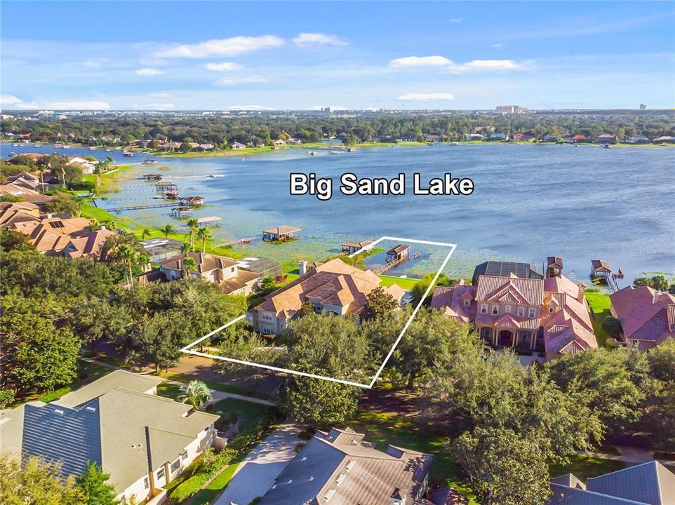 For Sale: $4,700,000 (6 beds, 6 baths, 6790 Square Feet)