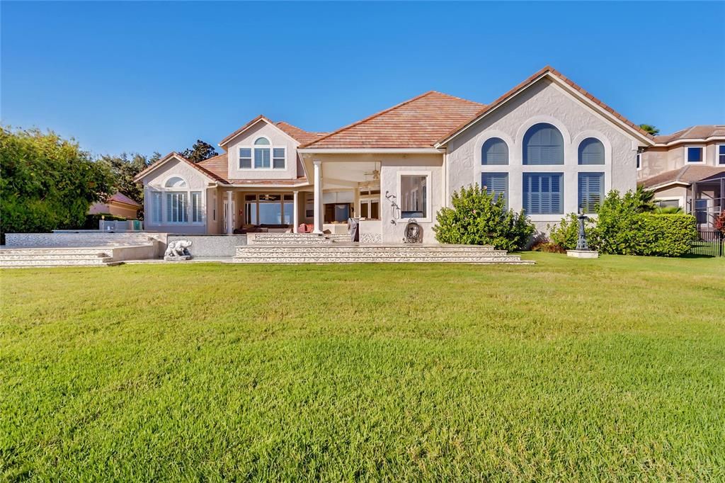 For Sale: $4,700,000 (6 beds, 6 baths, 6790 Square Feet)