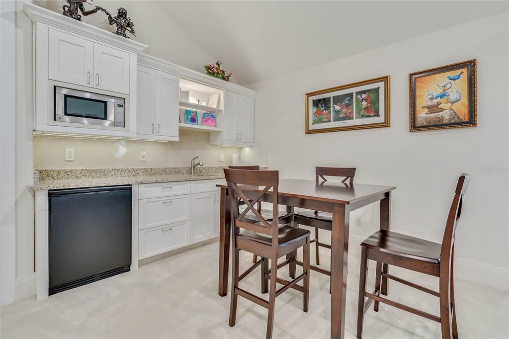 For Sale: $4,700,000 (6 beds, 6 baths, 6790 Square Feet)