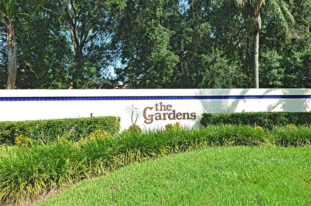 合同活跃: $199,000 (2 贝兹, 2 浴室, 1208 平方英尺)