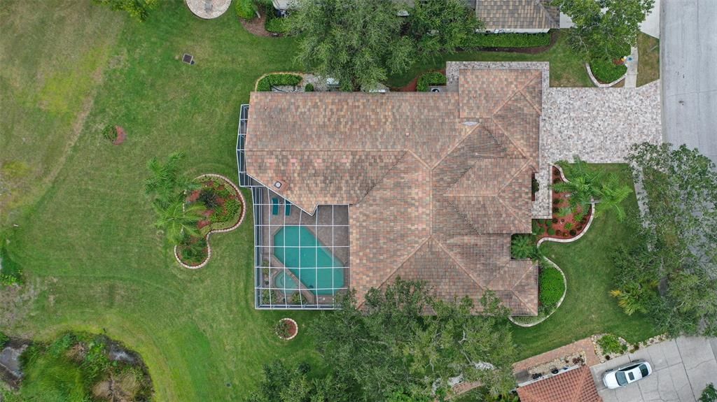 Под контрактом: $1,135,000 (4 спален, 3 ванн, 3502 Квадратных фут)