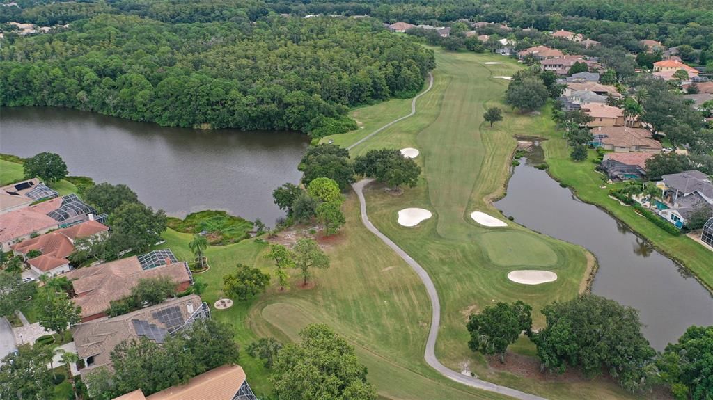 Под контрактом: $1,135,000 (4 спален, 3 ванн, 3502 Квадратных фут)