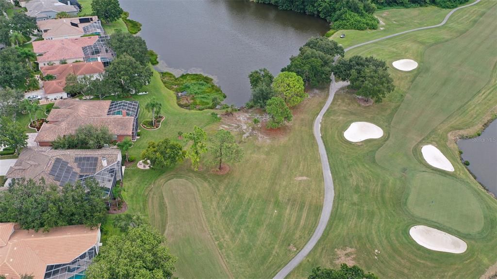 Под контрактом: $1,135,000 (4 спален, 3 ванн, 3502 Квадратных фут)