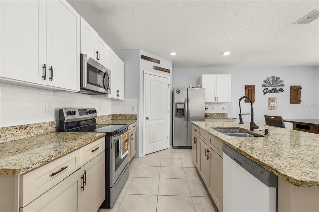 For Sale: $376,000 (4 beds, 2 baths, 1846 Square Feet)