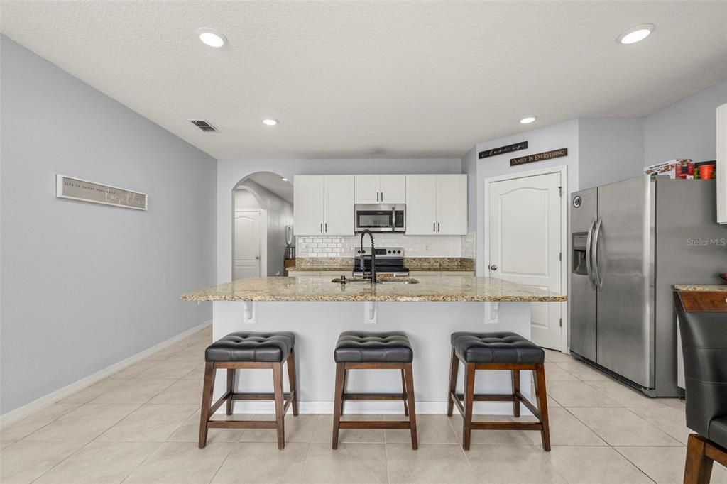 For Sale: $376,000 (4 beds, 2 baths, 1846 Square Feet)