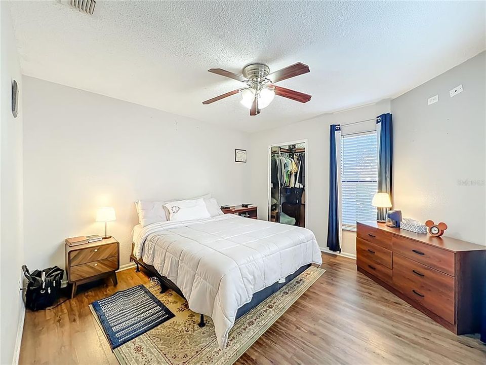 待售: $305,000 (3 贝兹, 2 浴室, 1462 平方英尺)