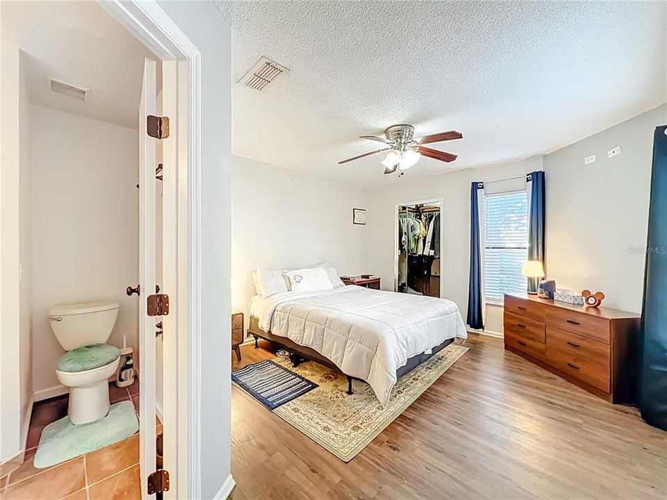 待售: $305,000 (3 贝兹, 2 浴室, 1462 平方英尺)