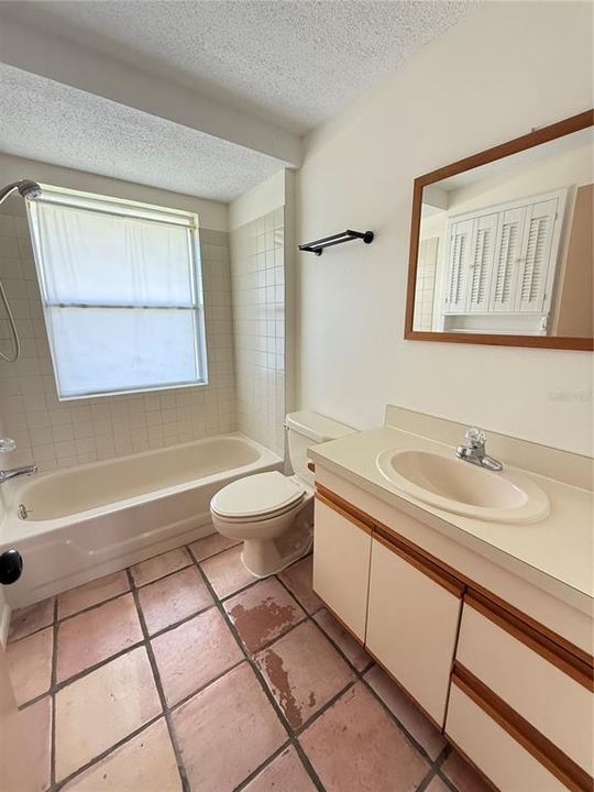 For Rent: $2,500 (2 beds, 2 baths, 1069 Square Feet)