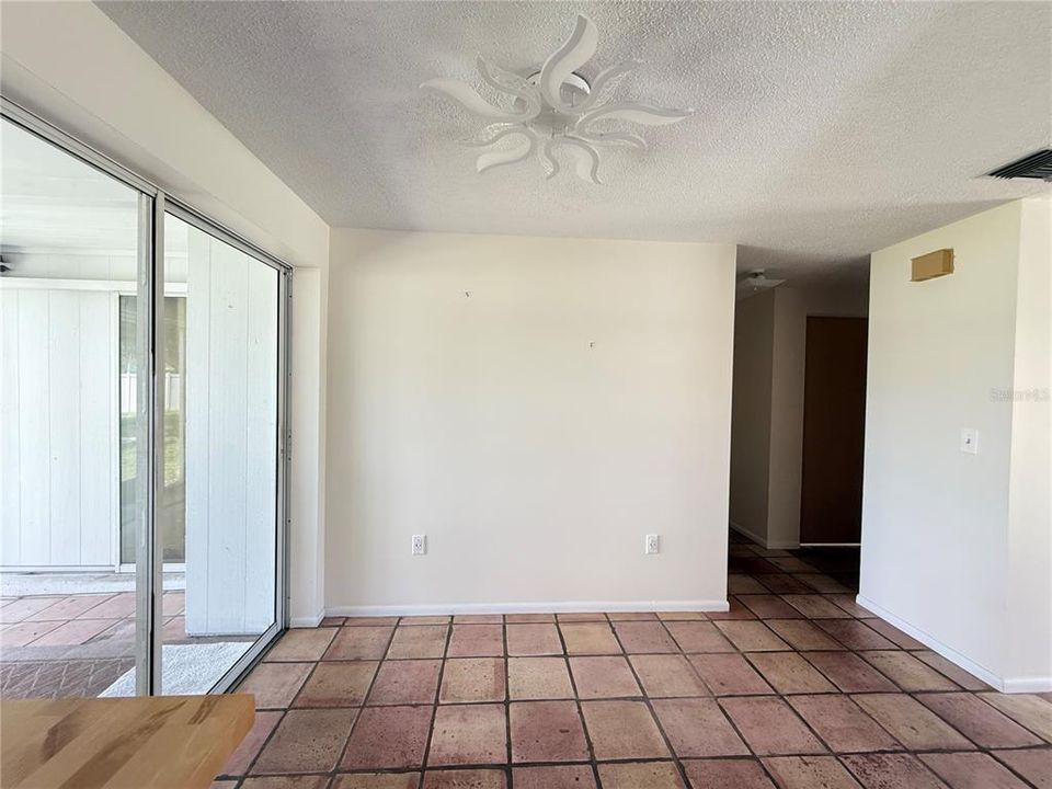 For Rent: $2,500 (2 beds, 2 baths, 1069 Square Feet)