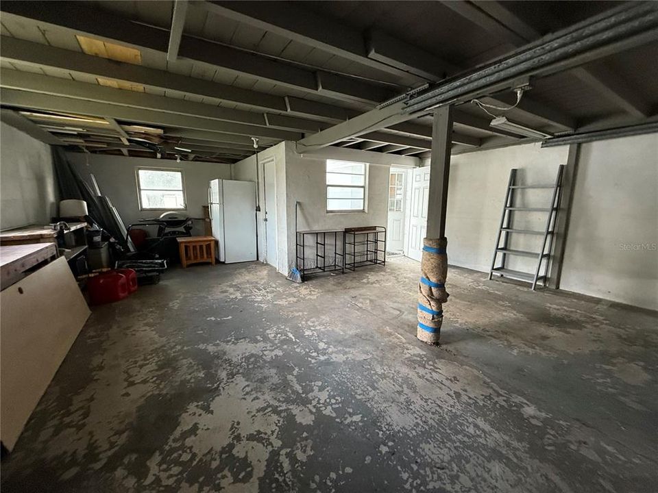 For Rent: $2,500 (2 beds, 2 baths, 1069 Square Feet)