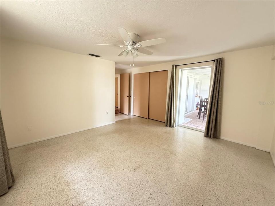 For Rent: $2,500 (2 beds, 2 baths, 1069 Square Feet)