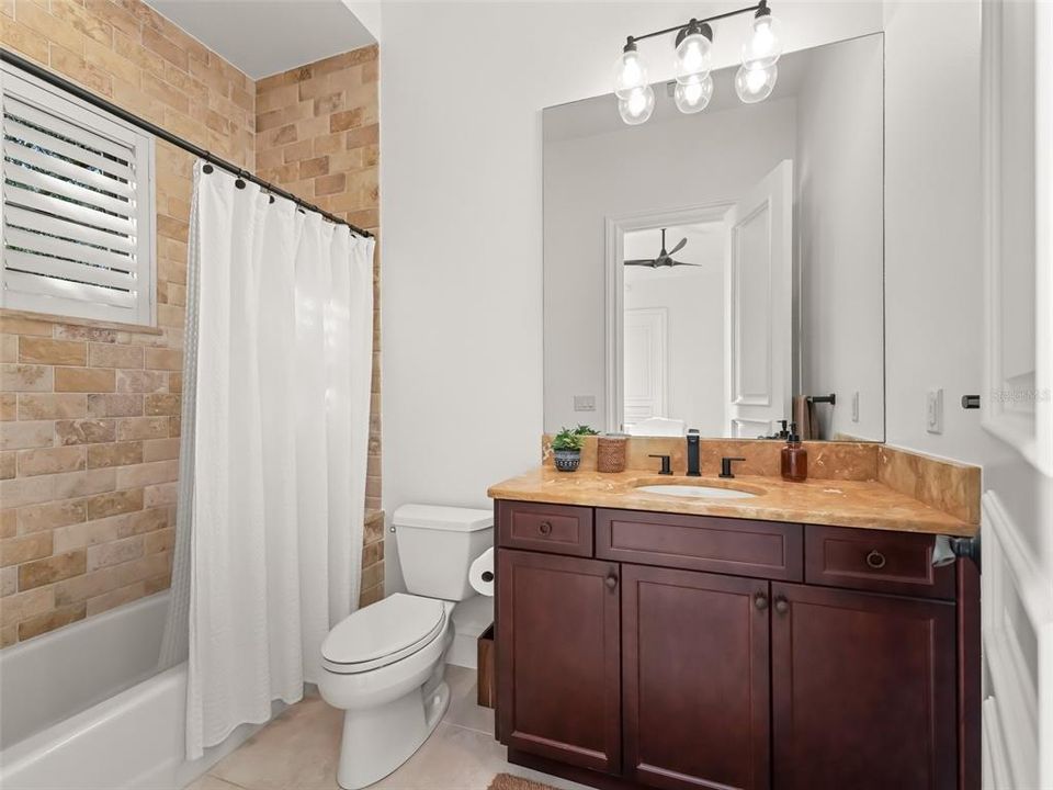 En Venta: $3,500,000 (4 camas, 4 baños, 4657 Pies cuadrados)