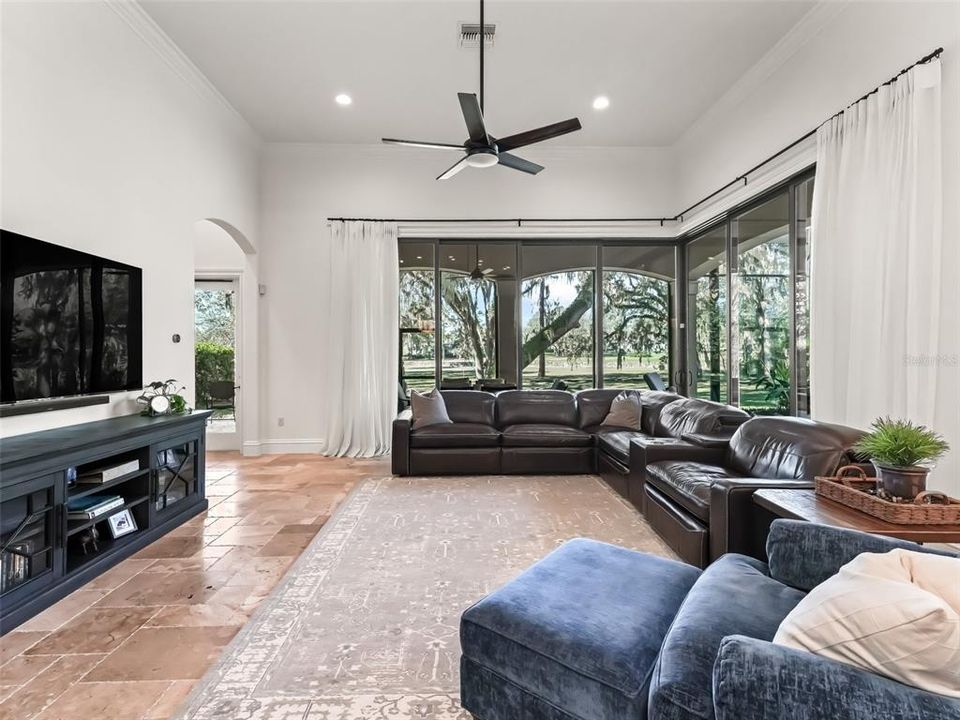 En Venta: $3,500,000 (4 camas, 4 baños, 4657 Pies cuadrados)