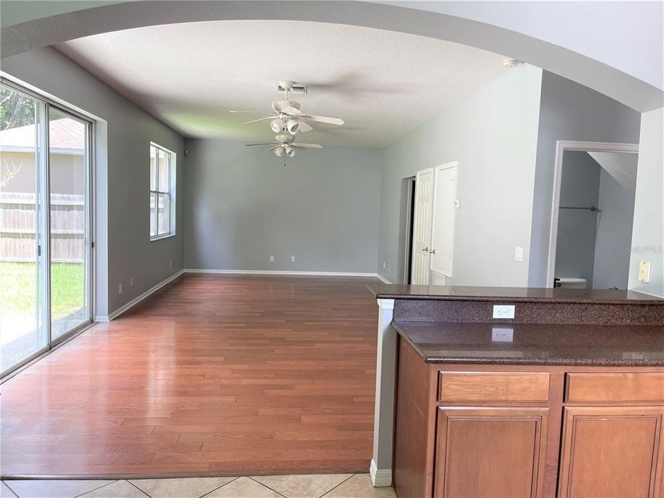 В аренду: $2,850 (4 спален, 3 ванн, 2712 Квадратных фут)