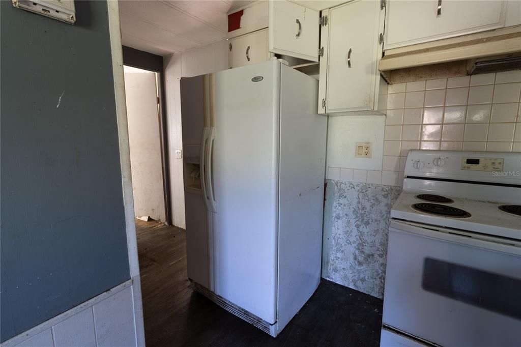 待售: $299,900 (2 贝兹, 2 浴室, 644 平方英尺)