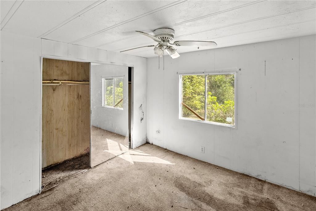 待售: $299,900 (2 贝兹, 2 浴室, 644 平方英尺)