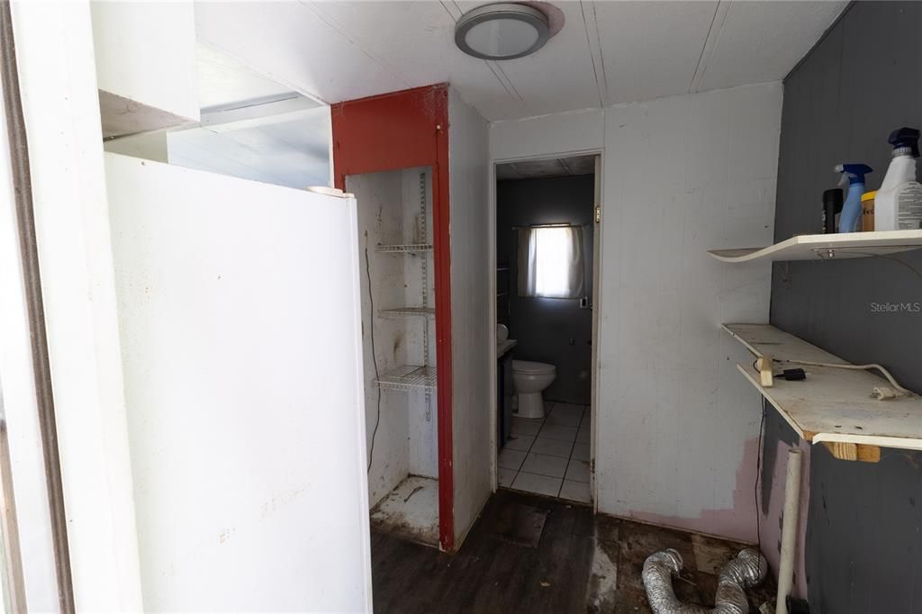 待售: $299,900 (2 贝兹, 2 浴室, 644 平方英尺)