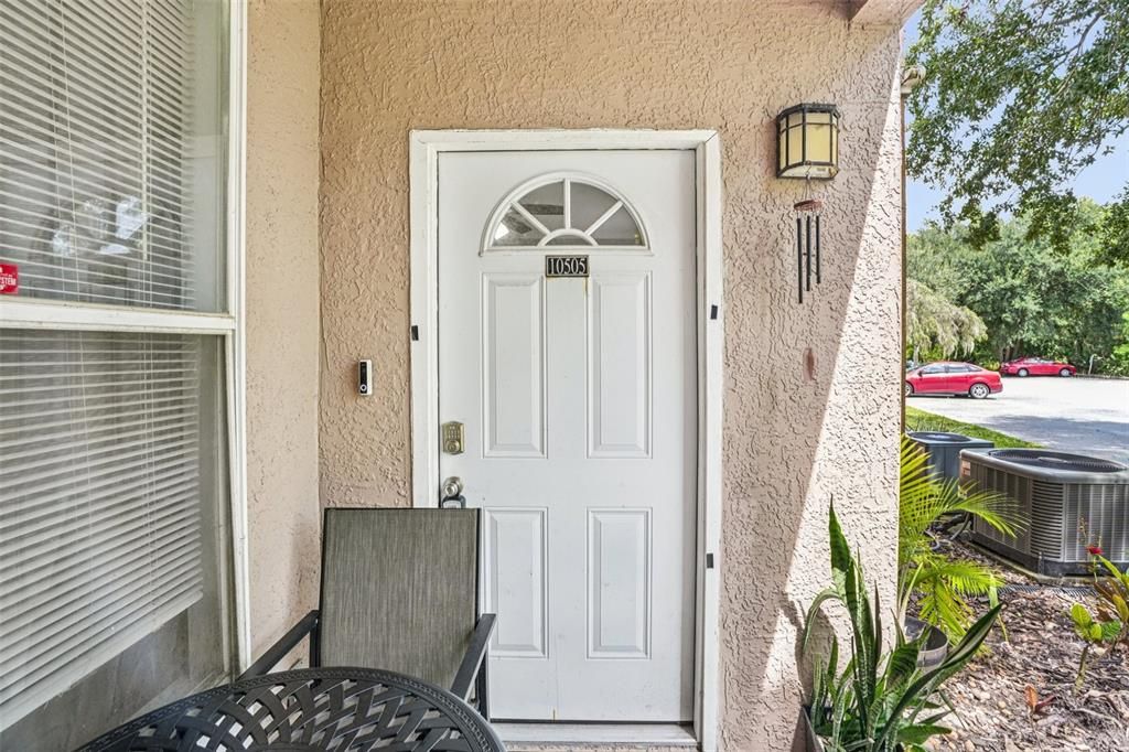 For Sale: $170,000 (2 beds, 2 baths, 983 Square Feet)