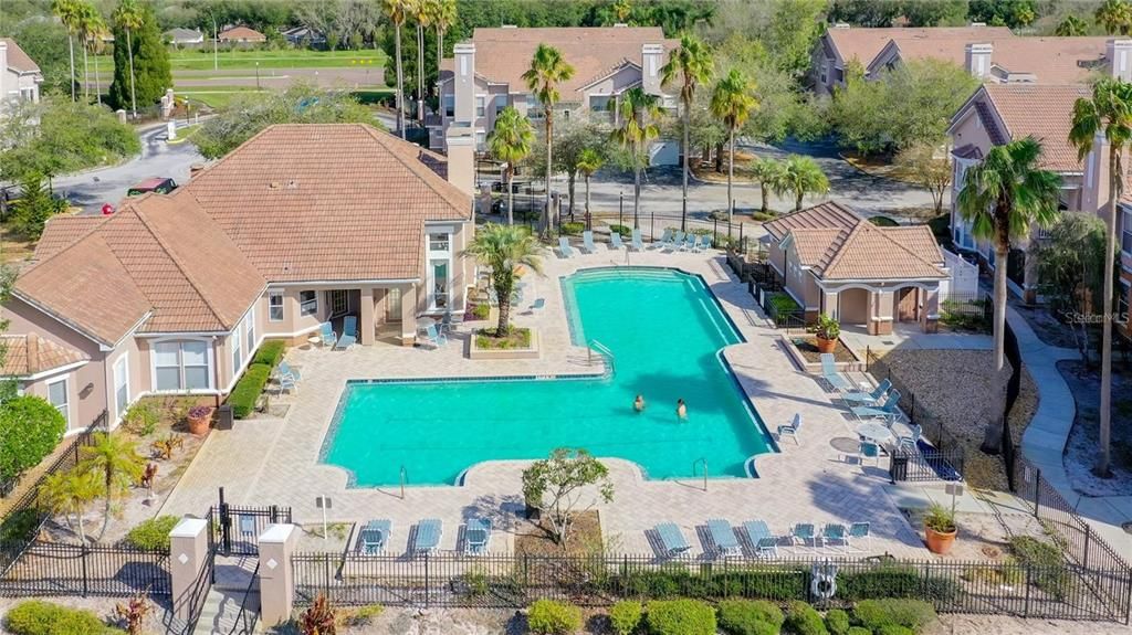 For Sale: $170,000 (2 beds, 2 baths, 983 Square Feet)