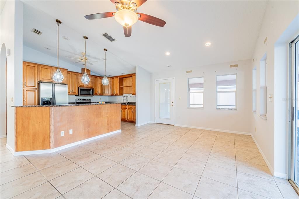 For Sale: $564,900 (4 beds, 3 baths, 2341 Square Feet)