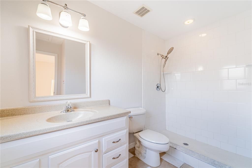 For Sale: $564,900 (4 beds, 3 baths, 2341 Square Feet)