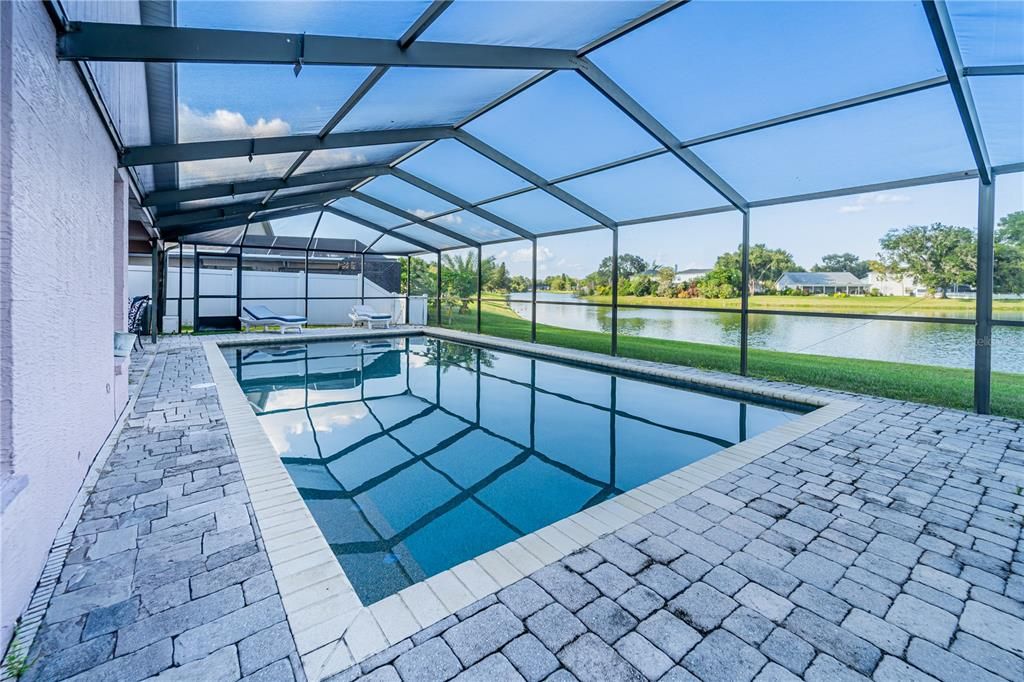 For Sale: $564,900 (4 beds, 3 baths, 2341 Square Feet)