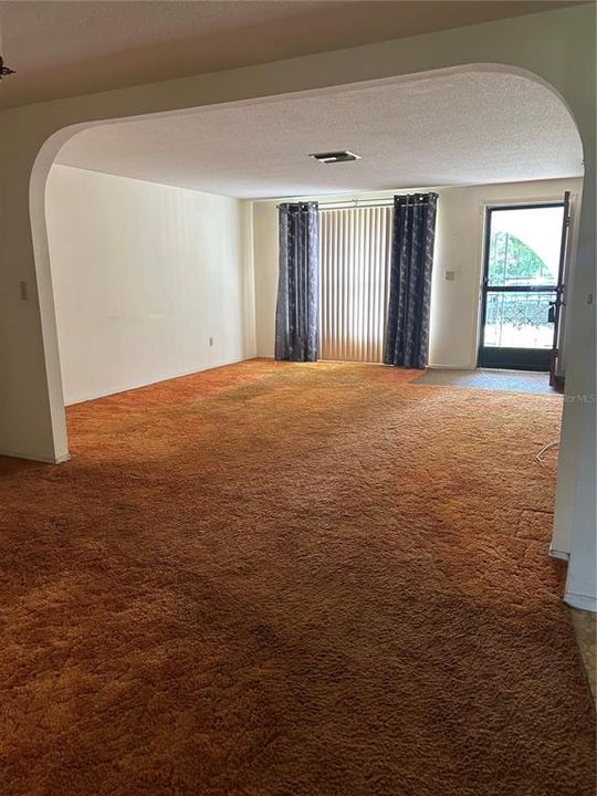 For Sale: $147,500 (2 beds, 2 baths, 1318 Square Feet)