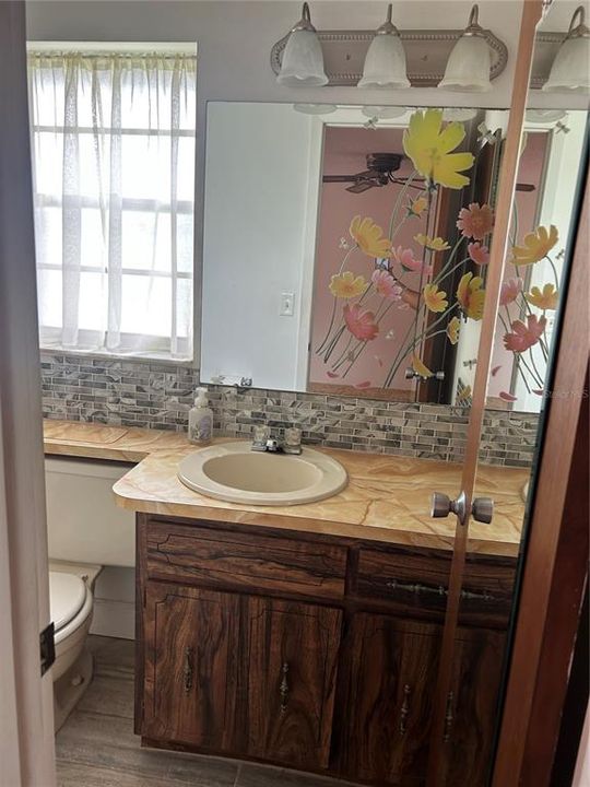 For Sale: $147,500 (2 beds, 2 baths, 1318 Square Feet)