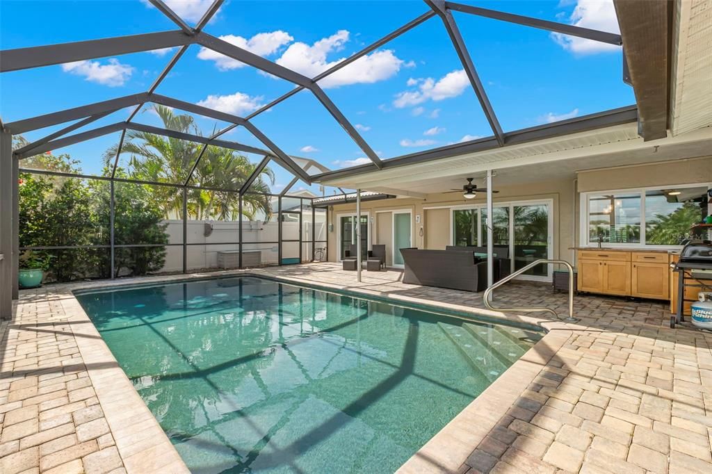 Active With Contract: $675,000 (3 beds, 3 baths, 1742 Square Feet)