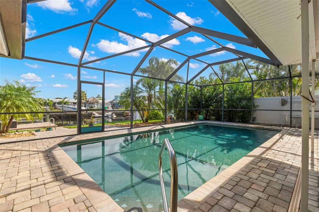 Active With Contract: $675,000 (3 beds, 3 baths, 1742 Square Feet)