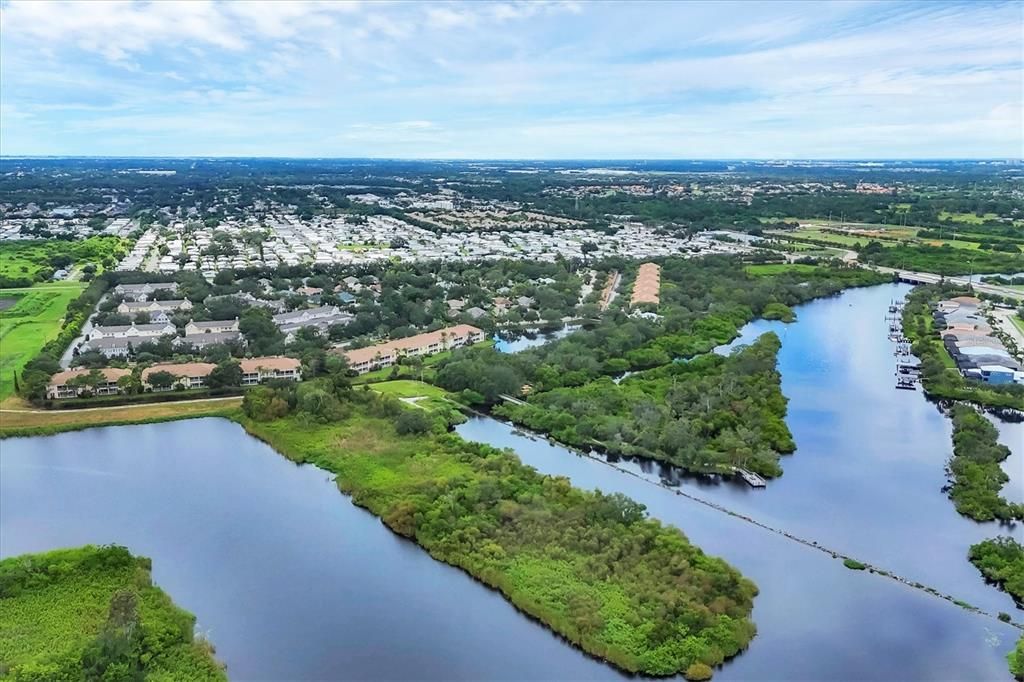 Active With Contract: $274,800 (2 beds, 2 baths, 1496 Square Feet)